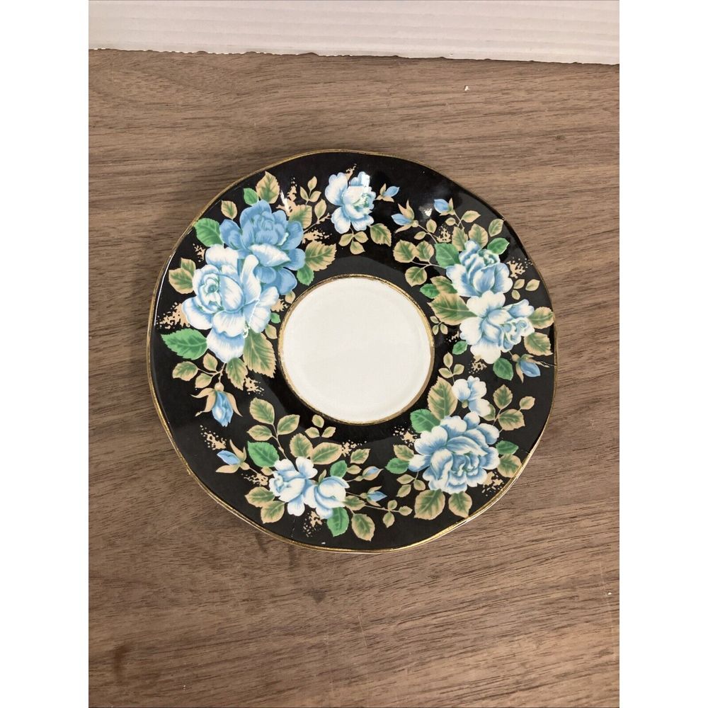 5.5"‎ Black Plate With Blue Flowers